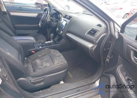 2018 Subaru Legacy 2.5I Premium z USA, uszkodzony, nr VIN 4S3BNAF60J3038808